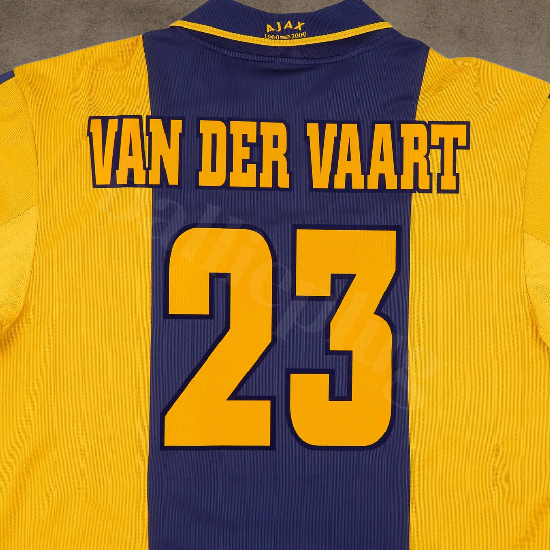 Ajax Away 2000-2001