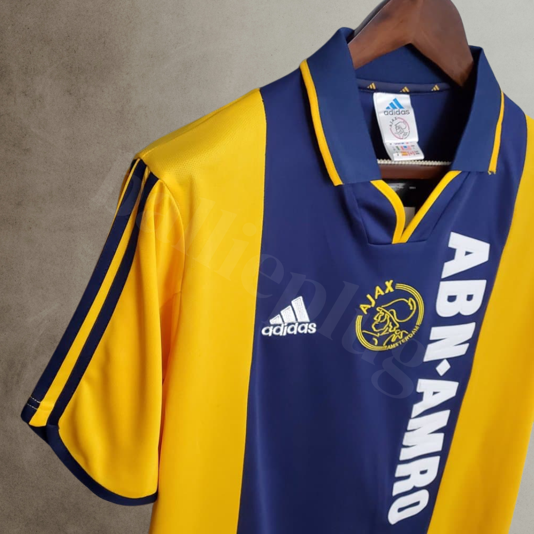 Ajax Away 2000-2001